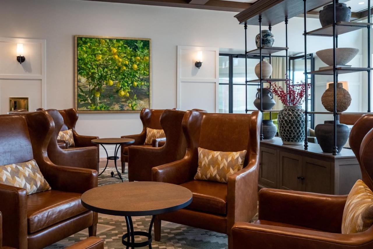 The Benson Hotel & Faculty Club オーロラ エクステリア 写真
